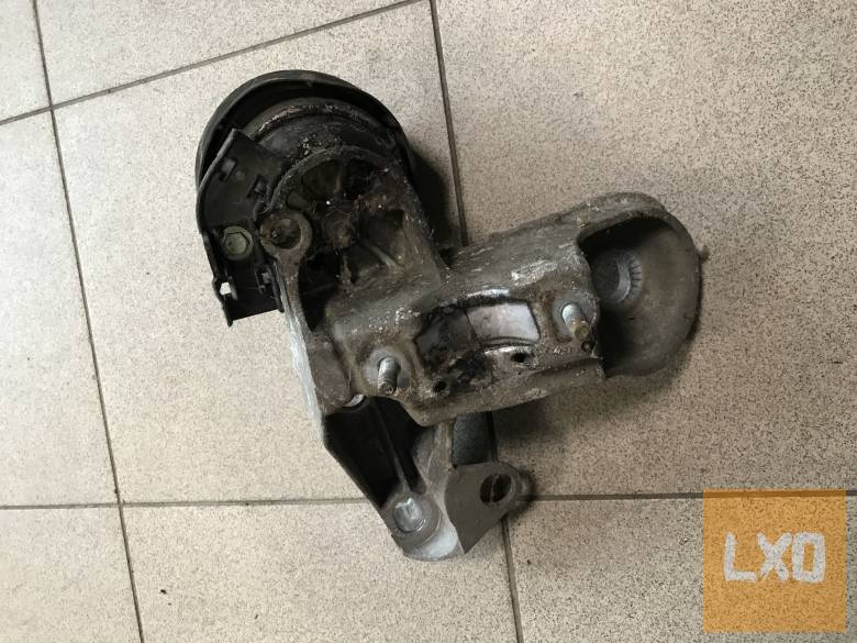 AUDI A4 B7 2,0 PD / motortartó konzol 8E0 199 352 F apróhirdetés