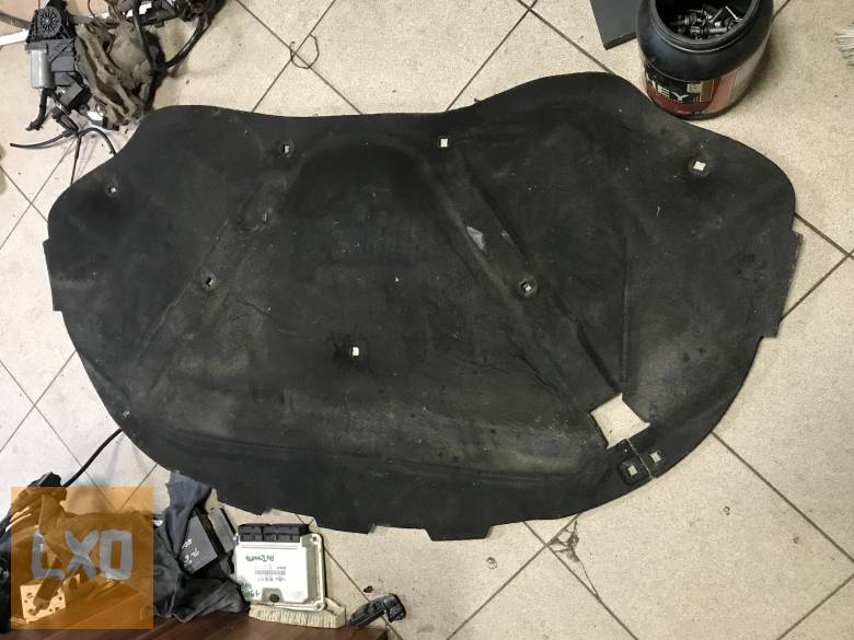 VW PASSAT CC / géptető szigetelés apróhirdetés