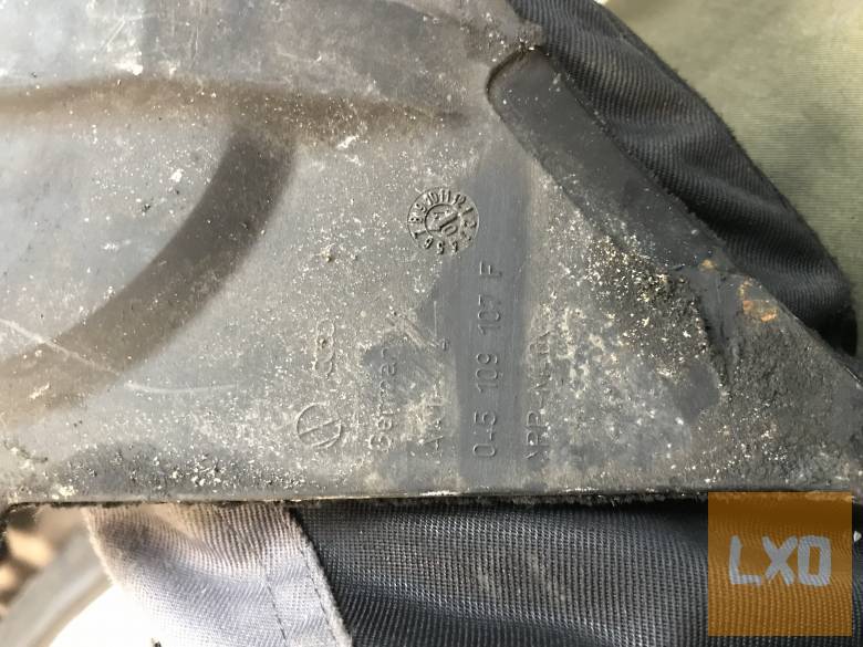 VW GOLF V 2,0 PD BMM / felső vezérlés burkolat 045 109 107 F apróhirdetés