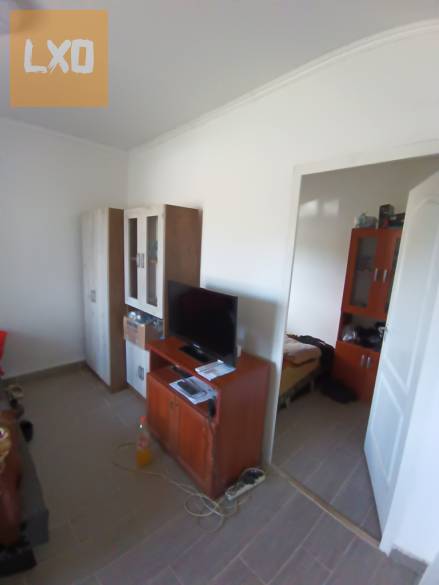 Felújított, kertkapcsolatos lakás eladó Vác–Deákváron! apróhirdetés