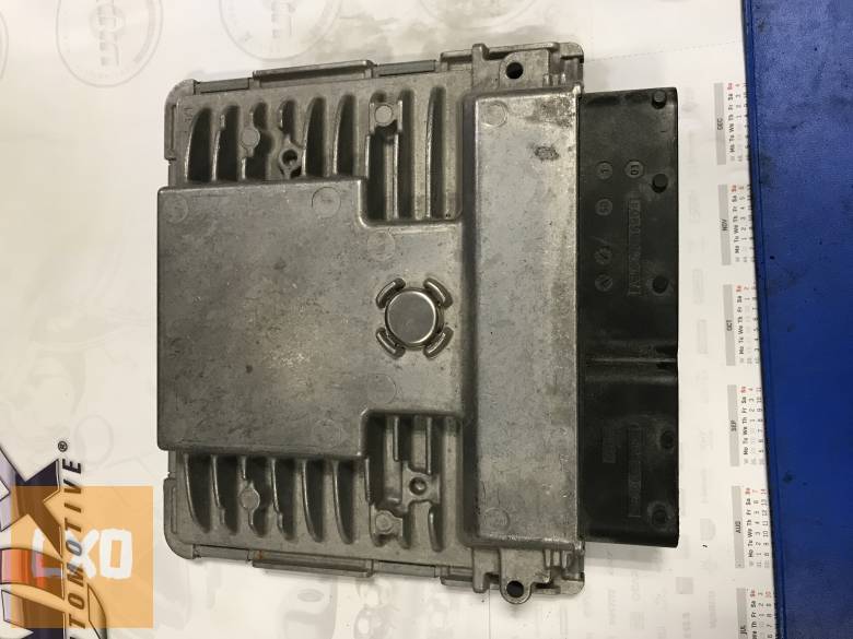 VW POLO 6R ( DSG ) motorvezérlő 03F 906 070 HF apróhirdetés