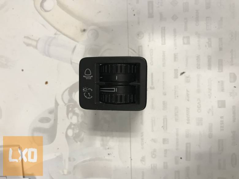 VW PASSAT B7 / fényszóró magasság állító állító 3AA 941 333 apróhirdetés