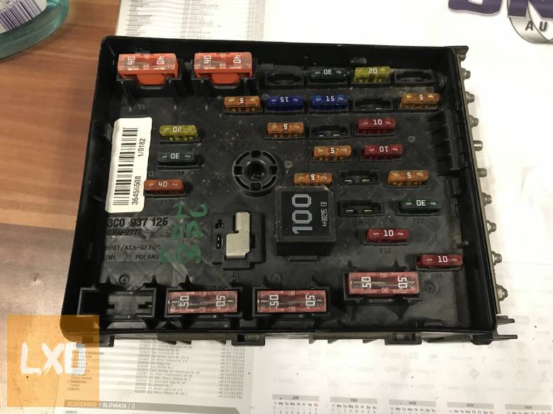 VW PASSAT CC 2,0 CR / biztosíték tábla 3C0 937 125 apróhirdetés