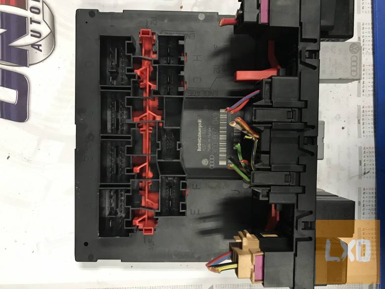 VW GOLF V  2,0 PD / komfortmodul 3C0 937 049 E apróhirdetés