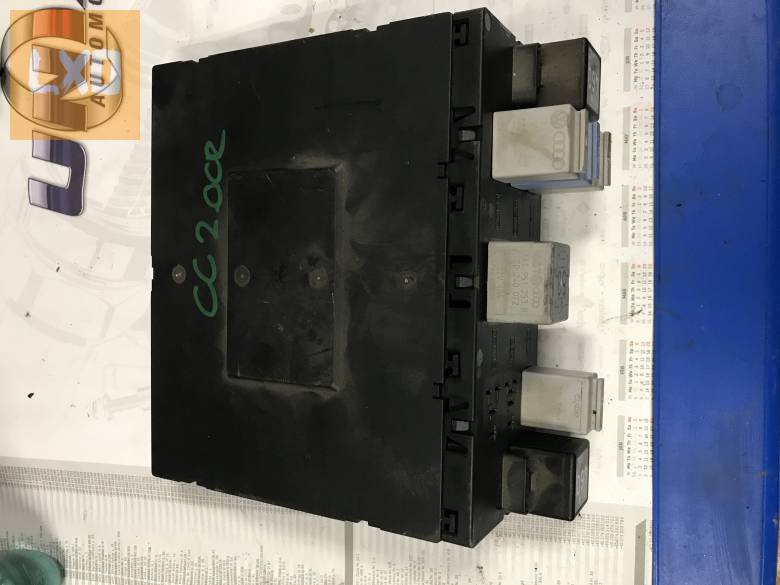 VW PASSAT CC 2,0 CR / komfortmodul 3C8 937 049 E apróhirdetés