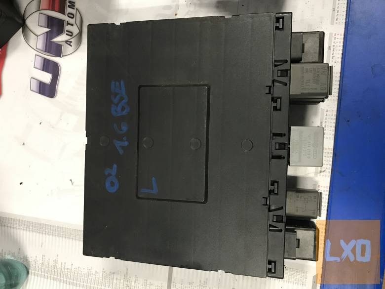 VW GOLF V _OCTAVIA II 1,6 BSE / komfortmodul 3C8 937 049 E apróhirdetés