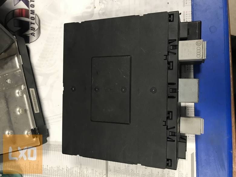 AUDI A3 8P  / komfortmodul 8P0 907 279 D apróhirdetés