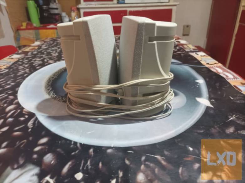 Számítógép Régebbi tipusú hangfal apróhirdetés