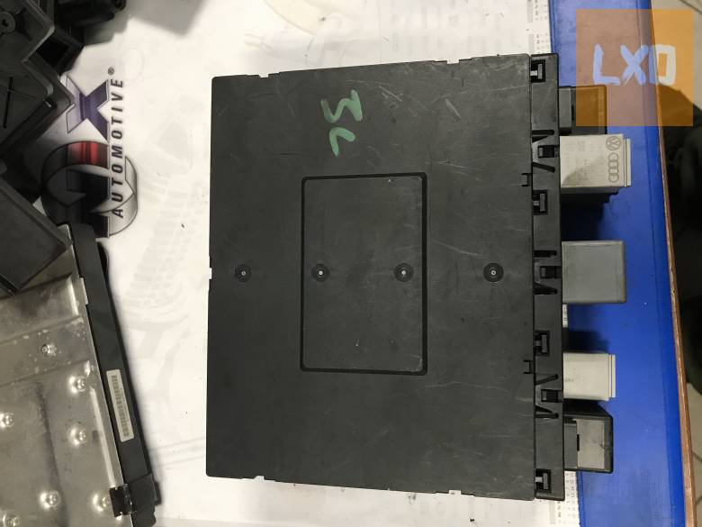 SKODA OCTAVIA II  komfortmodul 3C0 937 049 J apróhirdetés