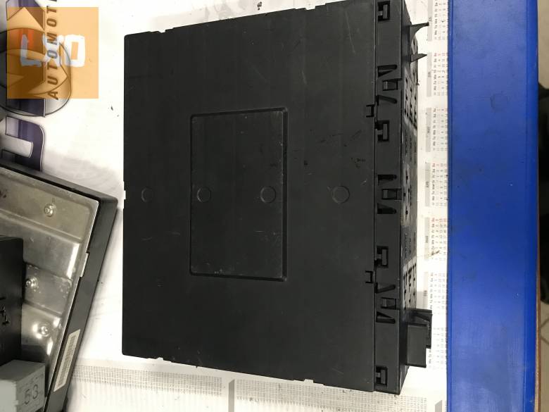 SKODA OCTAVIA II  komfortmodul 3C8 937 049 AE apróhirdetés