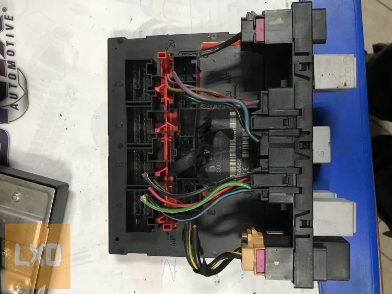 SKODA OCTAVIA II /  komfortmodul 3C8 937 049 E apróhirdetés