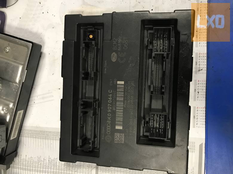AUDI A4 B8  / komfortmodul 8K0 907 064 C apróhirdetés