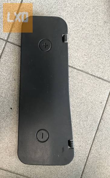 AUDI A4 B5 / akkumulátor takaró 8D1 819 422 apróhirdetés