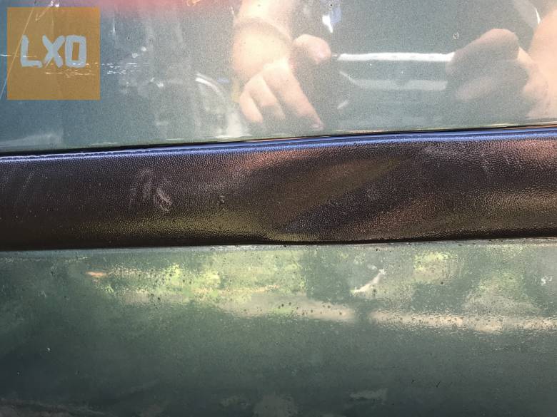 SKODA OCTAVIA II ( 5 ajtós)  / bal hátsó ajtó apróhirdetés