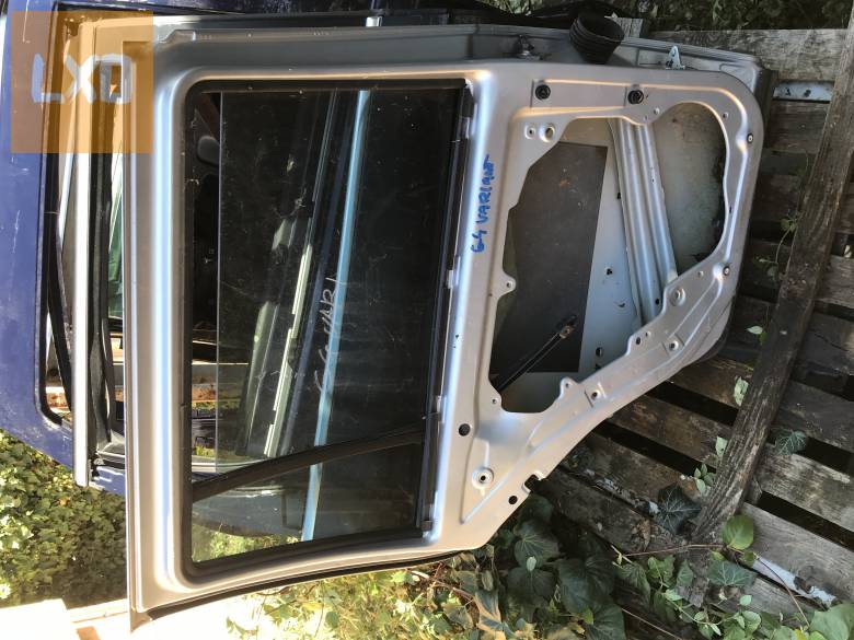 VW GOLF IV  VARIANT  / bal hátsó ajtó apróhirdetés