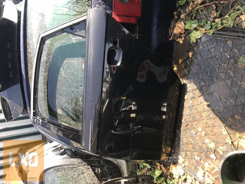 AUDI A4 B8 SEDAN  / bal hátsó ajtó apróhirdetés