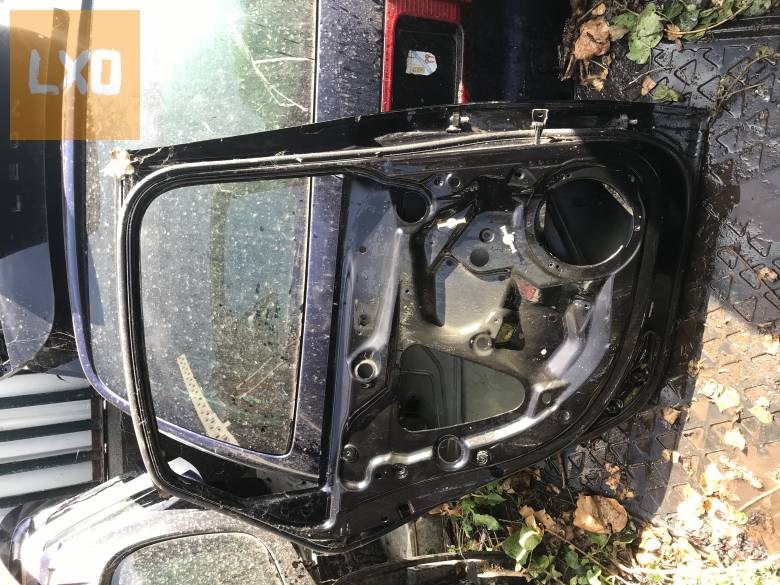 AUDI A4 B8 SEDAN  / bal hátsó ajtó apróhirdetés
