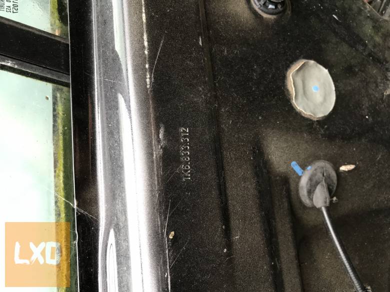 VW GOLF V  / jobb hátsó ajtó apróhirdetés