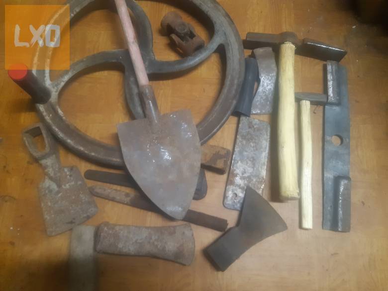 Eladò szerszàmok egy ben apróhirdetés