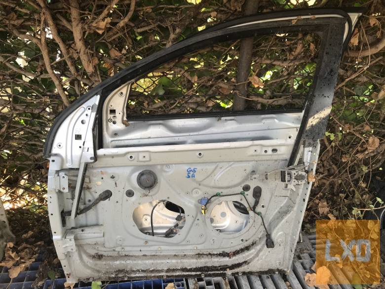 VW GOLF V / bal első ajtó ( lap nélkül ) apróhirdetés