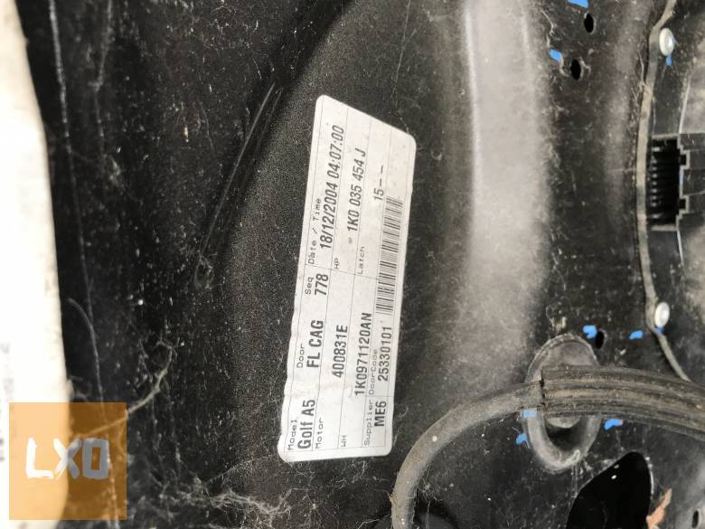 VW GOLF V  / bal első ajtó apróhirdetés