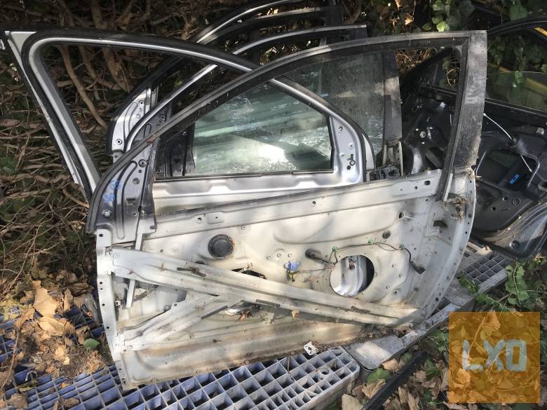 VW GOLF V 3 ajtós / bal  ajtó ( lap nélkül) apróhirdetés