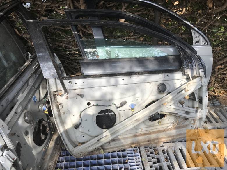 VW GOLF V 3 ajtós / jobb ajtó ( lap nélkül) apróhirdetés