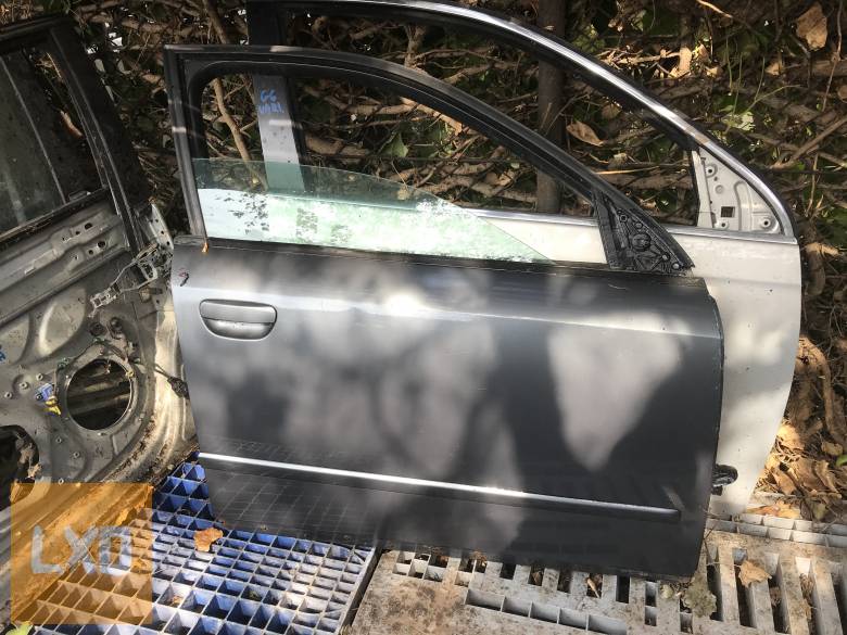 AUDI A4 B6  / jobb első ajtó apróhirdetés