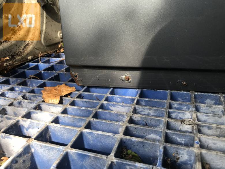 AUDI A4 B6  / jobb első ajtó apróhirdetés