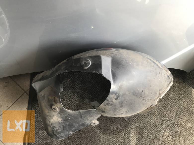 AUDI A3 8P / jobb első dobbetét 8P0 821 172 E apróhirdetés