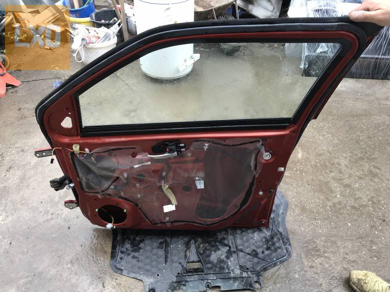 SUZUKI SWIFT MK7 / jobb hátsó ajtó apróhirdetés