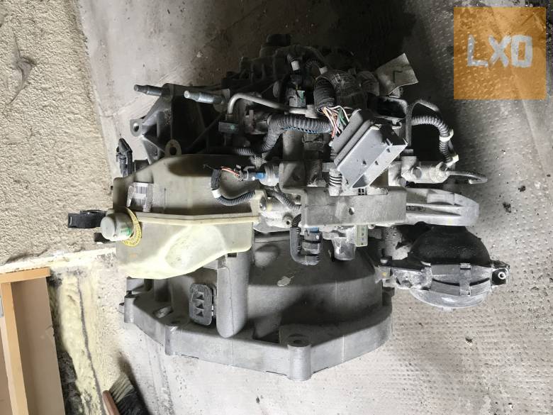 SUZUKI SX4 S-CROSS 1,6 DDIS / D16AA automata váltó apróhirdetés