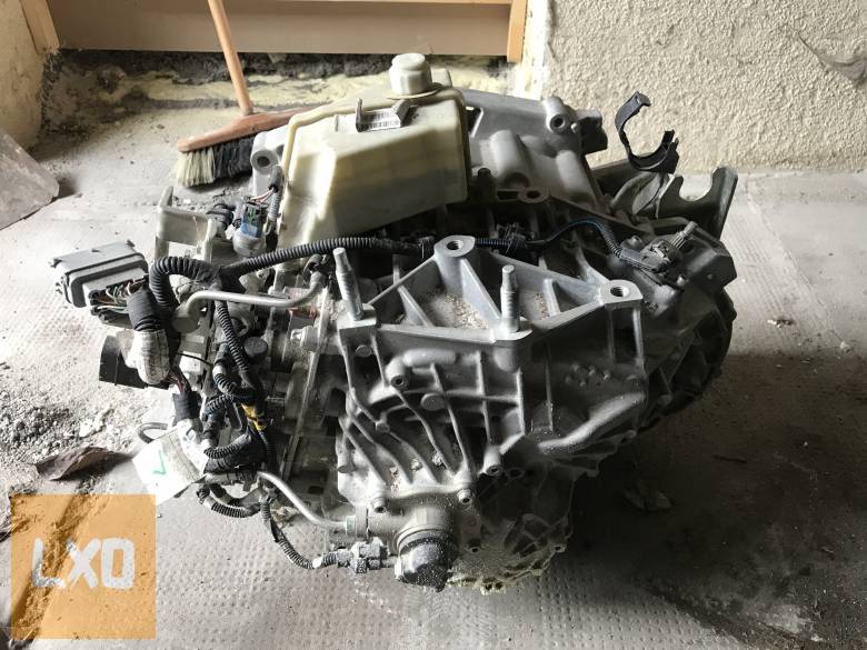 SUZUKI SX4 S-CROSS 1,6 DDIS / D16AA automata váltó apróhirdetés