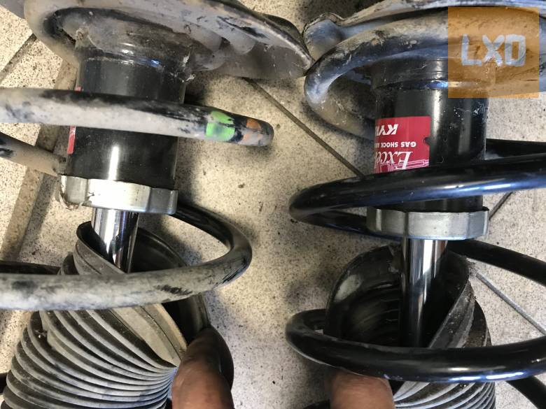 VW GOLF V 1,4 16V BCA / lengéscsillapító pár (újszerű) apróhirdetés