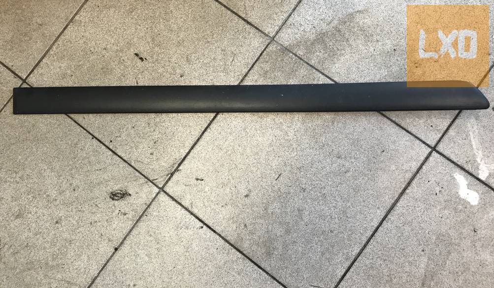 SKODA OCTAVIA II / jobb hátsó ajtó díszléc 1Z0 853 754 D apróhirdetés