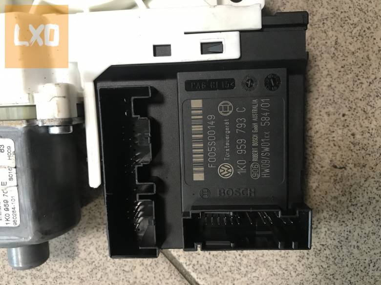 VW GOLF PLUS / bal első ablakemelő motor 1K0 959 793 C apróhirdetés