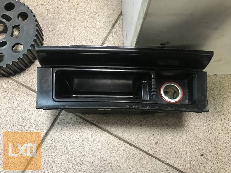 VW PASSAT B6 / hamutartó 3C0 863 284 apróhirdetés