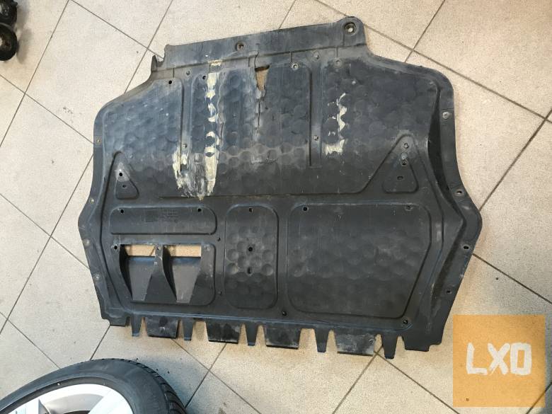 SKODA OCTAVIA II  2,0 PD / alsó motorburkolat (sérült) 1K0 825 237 Q apróhirdetés