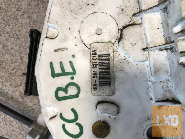 VW PASSAT CC /  bal első zár 5N1 837 015 A apróhirdetés