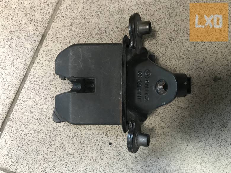 SKODA OCTAVIA II / csomagtér zár 1Z0 827 501 C apróhirdetés