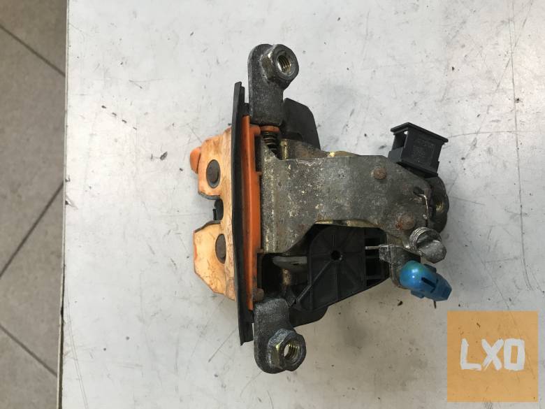 SKODA OCTAVIA I KOMBI  / csomagtér zár apróhirdetés