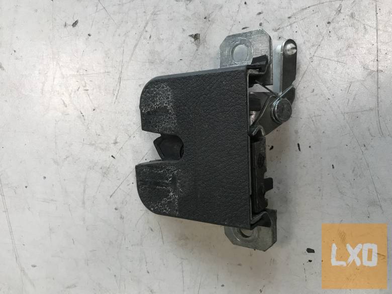 SEAT LEON 1M  / csomagtér zár apróhirdetés