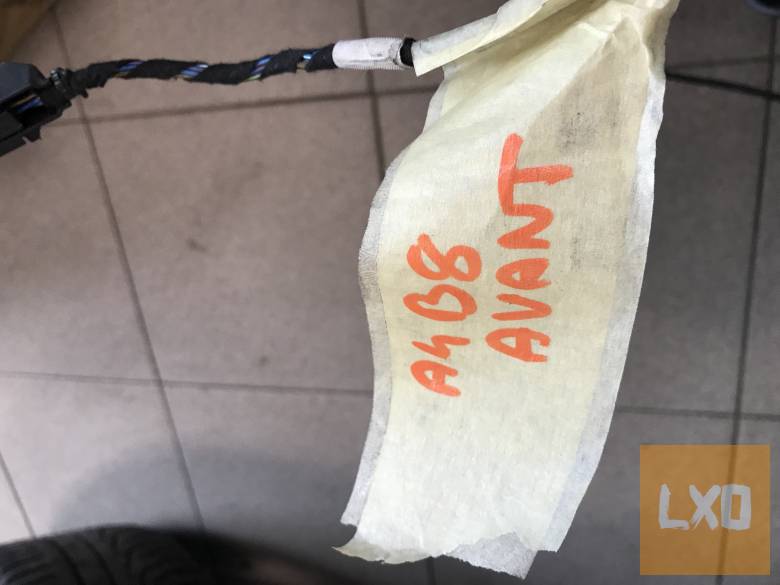 AUDI A4 B8 AVANT // hátsó PDC köteg 8K0 971 104 F apróhirdetés