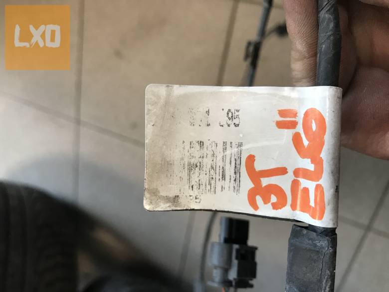 SKODA SUPERB II 3T / első PDC köteg apróhirdetés