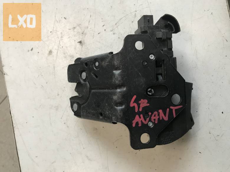 AUDI A6 4F AVANT  / csomagtér zár apróhirdetés