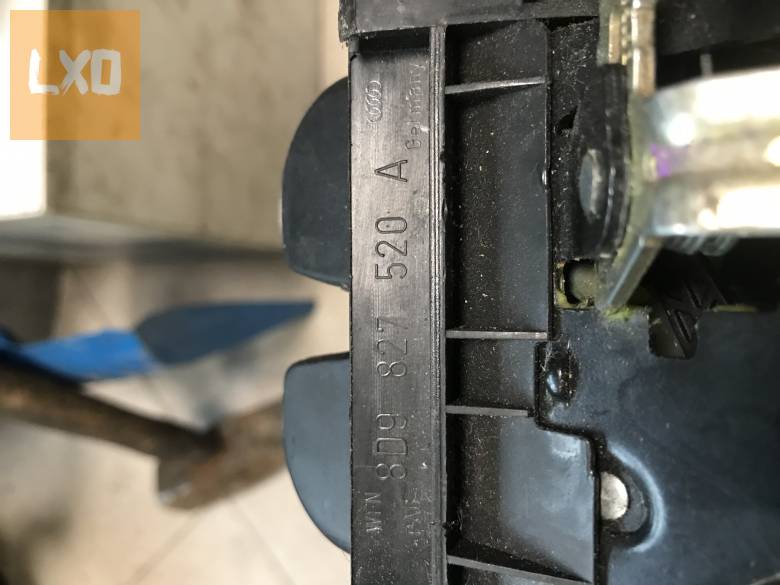 AUDI A4 B5 AVANT / csomagtér zár 8D9 827 520 A apróhirdetés