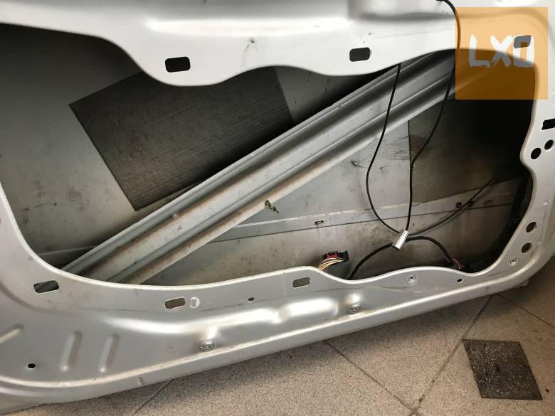 VW PASSAT CC  / bal első ajtó apróhirdetés