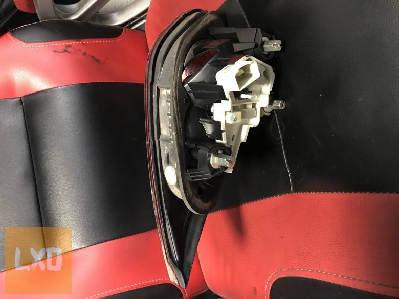 VW PASSAT CC / jobb hátsó belső lámpa 3C8 945 094 D apróhirdetés