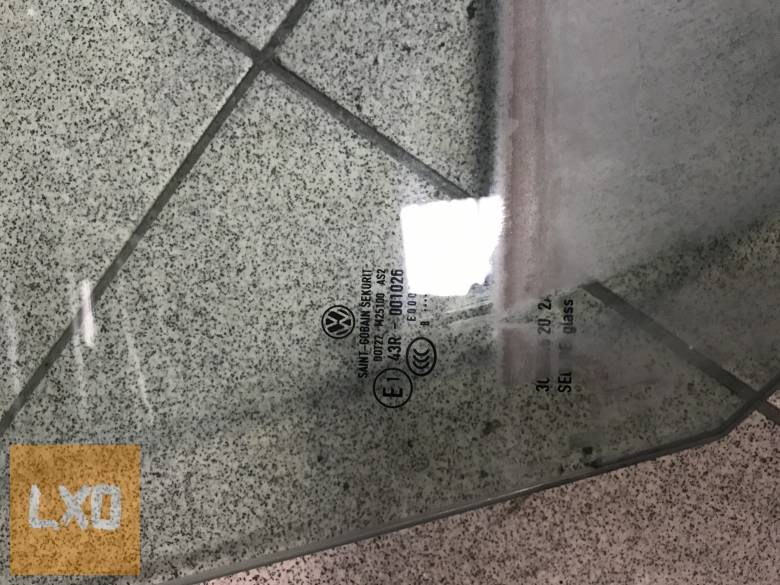 VW PASSAT CC  / jobb első üveg apróhirdetés