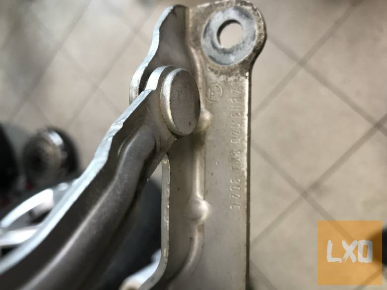 SKODA OCTAVIA II / JOBB géptető zsanér 1Z0 823 302 C apróhirdetés